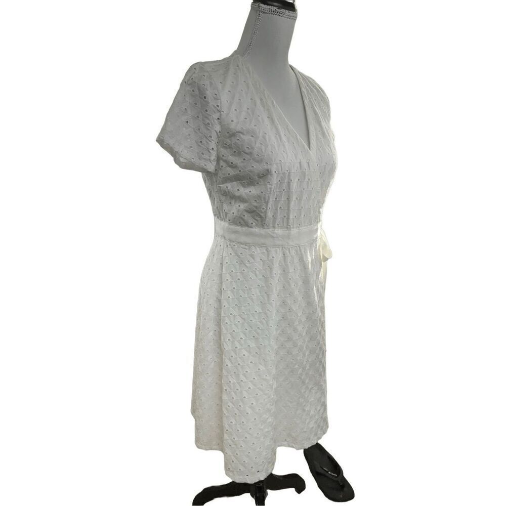 Tommy Hilfiger wrap dress with a bow on the side classic , elegant. Valentine’s